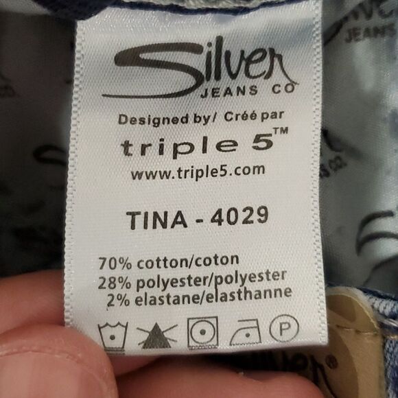 SILVER Tina 26x8.5 jean shorts - Picture 7 of 8